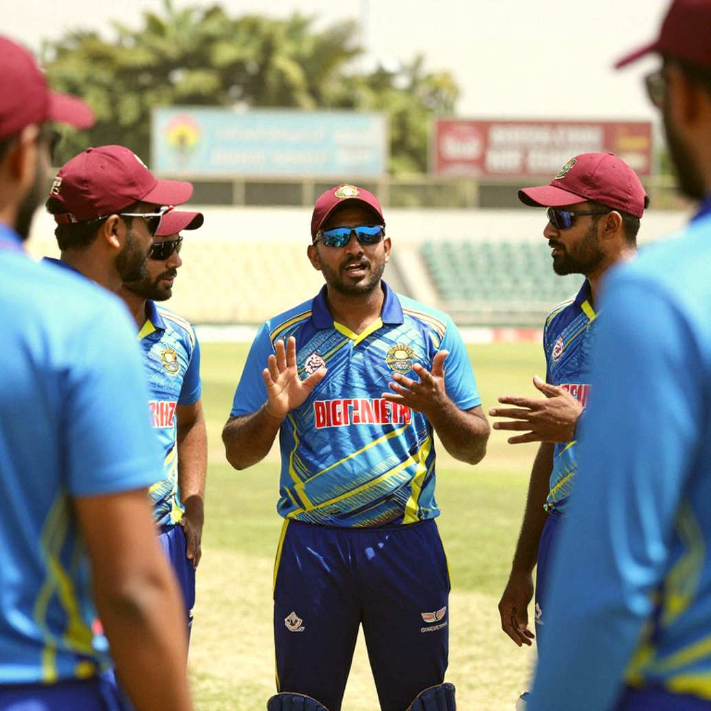 ঋণে চলা ক্রিকেট: ফ্র্যাঞ্চাইজি লিগ, এনওসি আর মিলিমিটার ডিআরএস যেভাবে ছোট বোর্ডের ভবিষ্যৎ খেয়ে ফেলছে